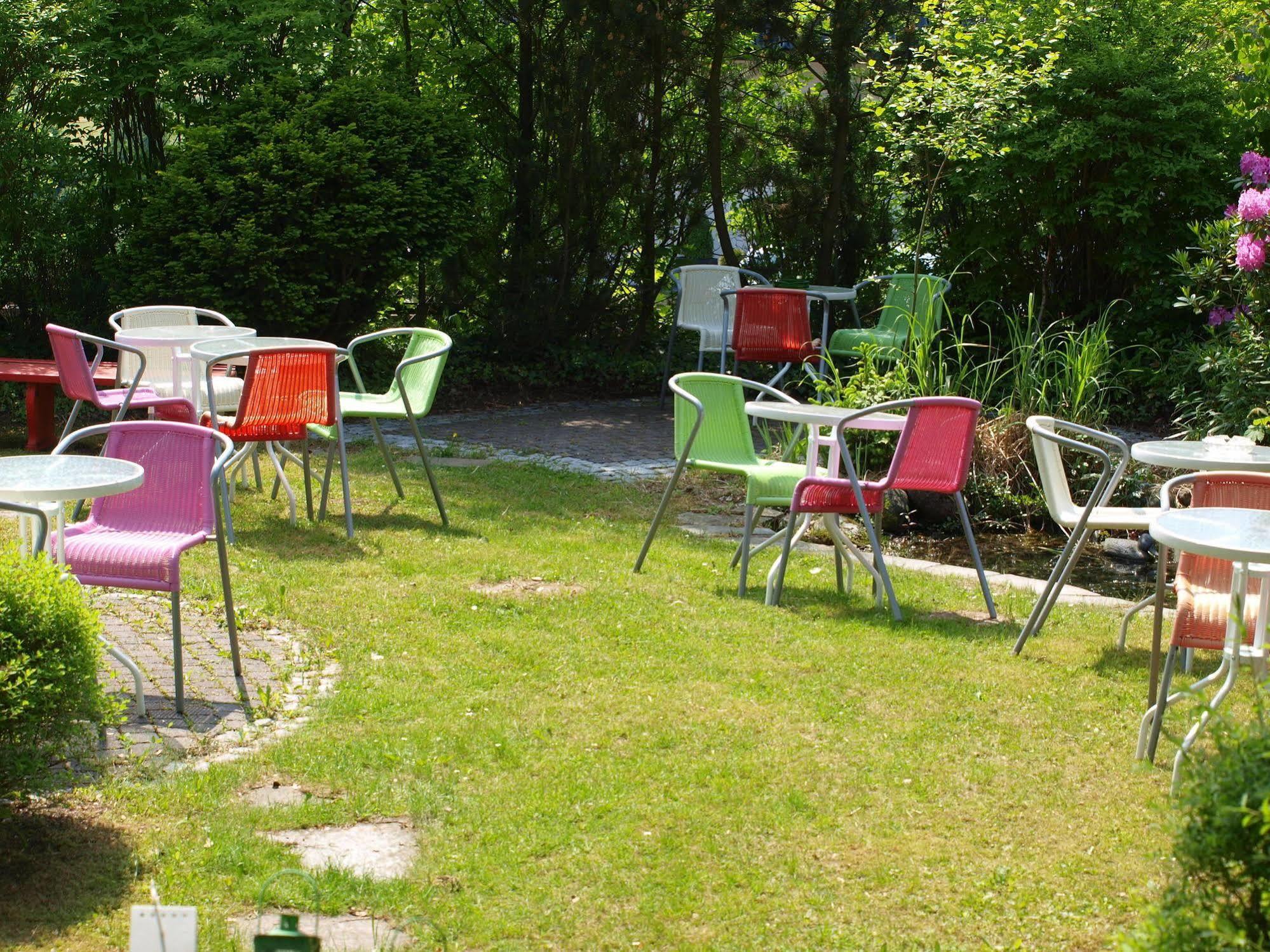 Familie Hotel Kameleon Elleringhausen Exterior photo